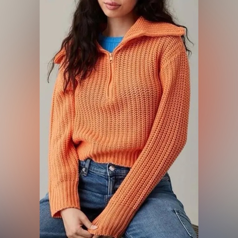 American Eagle Outfitters women’s Quarter Zip Sweater. Size Small